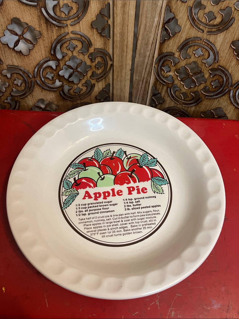 Apple Pie Ceramic Pie Plate - White with Red/Green Design